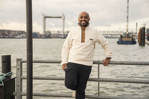 Oplossingen voor maatschappelijke problemen vind je alleen samen.