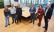 De onthulling van de nieuwe redemptie-tafel